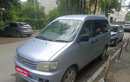Toyota Town Ace III, 1998 год, 170 000 рублей, 1 фотография
