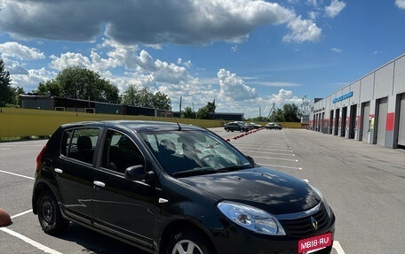 Renault Sandero I, 2014 год, 800 000 рублей, 6 фотография