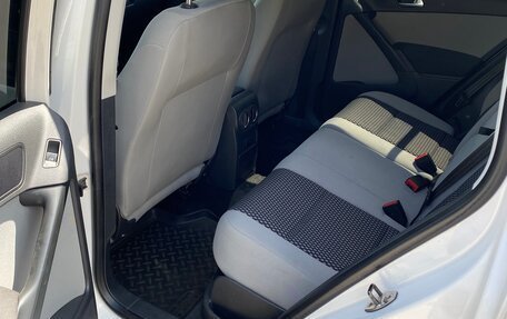 Volkswagen Tiguan I, 2010 год, 800 000 рублей, 7 фотография