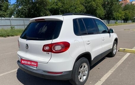 Volkswagen Tiguan I, 2010 год, 800 000 рублей, 3 фотография