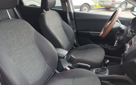 KIA Rio III рестайлинг, 2015 год, 920 000 рублей, 13 фотография