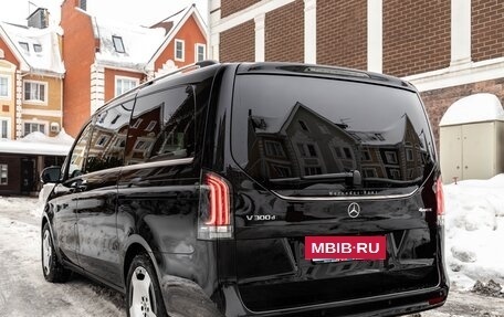 Mercedes-Benz V-Класс, 2024 год, 9 880 000 рублей, 3 фотография