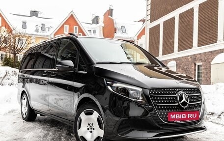 Mercedes-Benz V-Класс, 2024 год, 9 880 000 рублей, 5 фотография