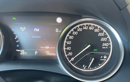 Toyota Camry, 2019 год, 2 599 000 рублей, 21 фотография