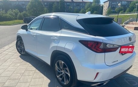Lexus RX IV рестайлинг, 2017 год, 3 000 000 рублей, 5 фотография