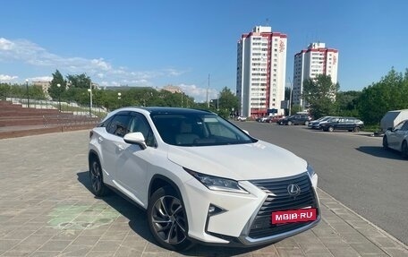 Lexus RX IV рестайлинг, 2017 год, 3 000 000 рублей, 2 фотография