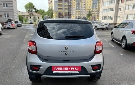 Renault Sandero II рестайлинг, 2021 год, 1 265 000 рублей, 2 фотография