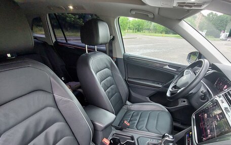 Volkswagen Tiguan II, 2021 год, 3 400 000 рублей, 5 фотография