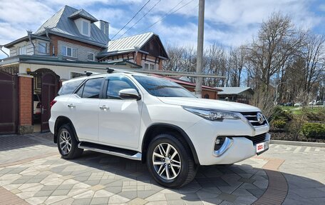Toyota Fortuner II, 2018 год, 3 670 000 рублей, 3 фотография