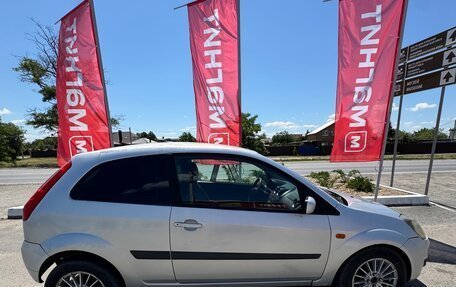 Ford Fiesta, 2005 год, 190 000 рублей, 2 фотография