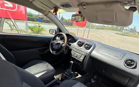 Ford Fiesta, 2005 год, 190 000 рублей, 15 фотография