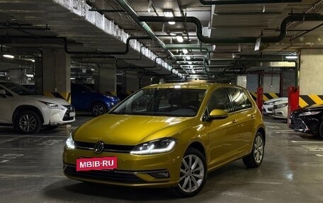 Volkswagen Golf VII, 2018 год, 1 950 000 рублей, 2 фотография
