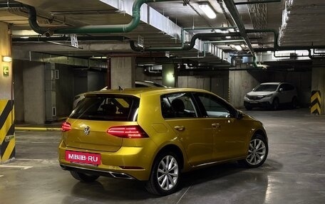 Volkswagen Golf VII, 2018 год, 1 950 000 рублей, 3 фотография