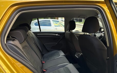 Volkswagen Golf VII, 2018 год, 1 950 000 рублей, 15 фотография