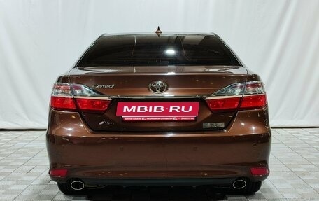 Toyota Camry, 2017 год, 2 450 000 рублей, 6 фотография