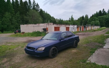 Hyundai Sonata IV рестайлинг, 2000 год, 200 000 рублей, 1 фотография