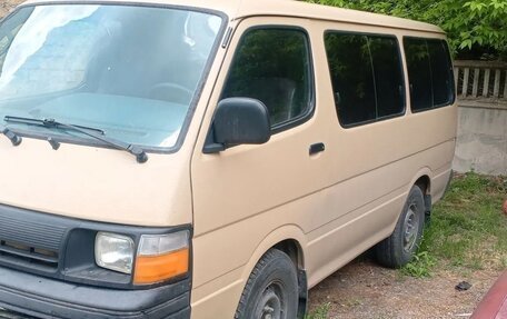Toyota HiAce H100, 1992 год, 550 000 рублей, 1 фотография