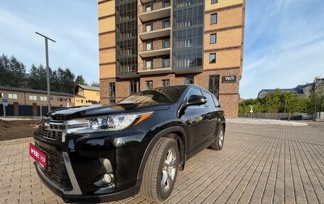 Toyota Highlander III, 2020 год, 4 350 000 рублей, 1 фотография