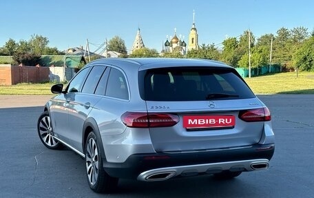 Mercedes-Benz E-Класс, 2017 год, 2 900 000 рублей, 2 фотография