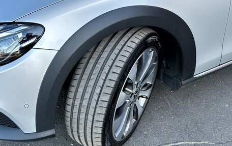 Mercedes-Benz E-Класс, 2017 год, 2 900 000 рублей, 20 фотография