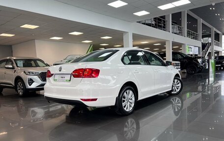 Volkswagen Jetta VI, 2013 год, 1 225 000 рублей, 2 фотография