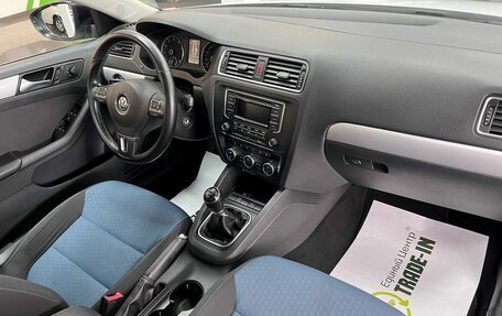 Volkswagen Jetta VI, 2013 год, 1 225 000 рублей, 13 фотография