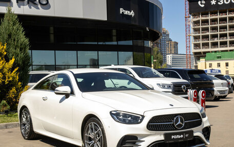 Mercedes-Benz E-Класс, 2020 год, 4 588 000 рублей, 2 фотография