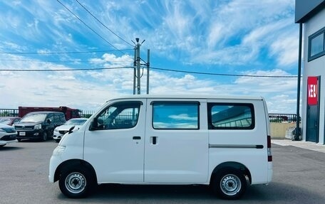 Toyota Town Ace IV, 2010 год, 729 000 рублей, 3 фотография
