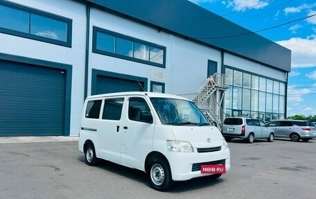 Toyota Town Ace IV, 2010 год, 729 000 рублей, 8 фотография