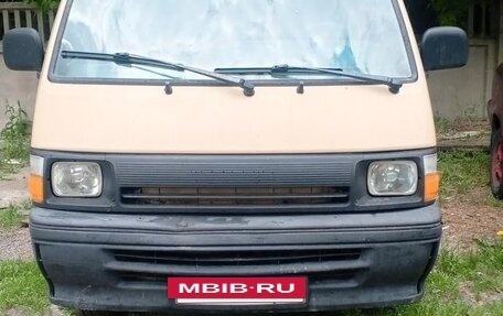 Toyota HiAce H100, 1992 год, 550 000 рублей, 6 фотография