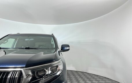 Toyota Land Cruiser Prado 150 рестайлинг 2, 2019 год, 4 925 000 рублей, 9 фотография
