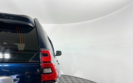 Toyota Land Cruiser Prado 150 рестайлинг 2, 2019 год, 4 925 000 рублей, 10 фотография