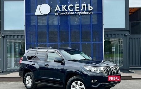Toyota Land Cruiser Prado 150 рестайлинг 2, 2019 год, 4 925 000 рублей, 3 фотография