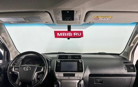 Toyota Land Cruiser Prado 150 рестайлинг 2, 2019 год, 4 925 000 рублей, 14 фотография