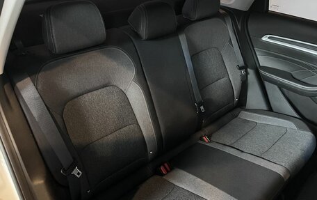 Geely Emgrand, 2024 год, 1 655 000 рублей, 32 фотография