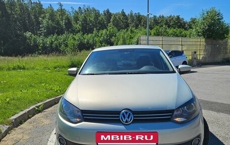 Volkswagen Polo VI (EU Market), 2013 год, 670 000 рублей, 2 фотография