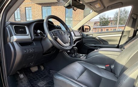 Toyota Highlander III, 2020 год, 4 350 000 рублей, 8 фотография