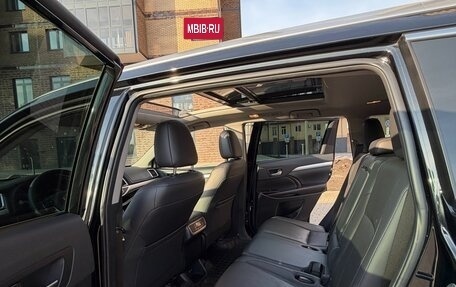 Toyota Highlander III, 2020 год, 4 350 000 рублей, 21 фотография