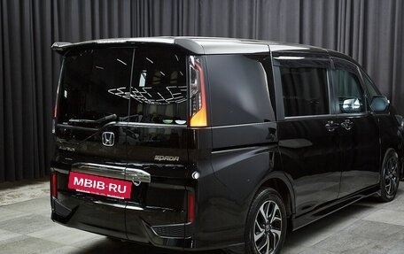 Honda Stepwgn IV, 2019 год, 2 350 000 рублей, 4 фотография