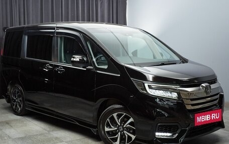 Honda Stepwgn IV, 2019 год, 2 350 000 рублей, 3 фотография
