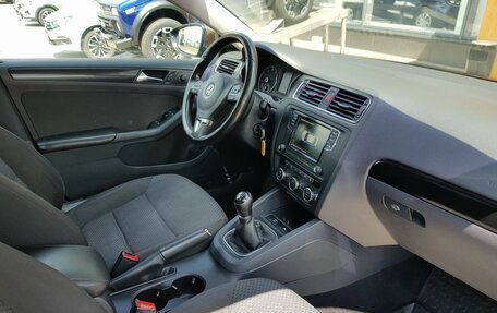 Volkswagen Jetta VI, 2012 год, 910 000 рублей, 9 фотография