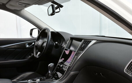 Infiniti Q50 I рестайлинг, 2015 год, 1 780 000 рублей, 11 фотография