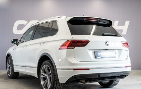 Volkswagen Tiguan II, 2018 год, 2 495 000 рублей, 2 фотография