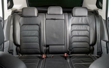 Volkswagen Tiguan II, 2018 год, 2 495 000 рублей, 15 фотография