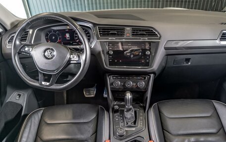 Volkswagen Tiguan II, 2018 год, 2 495 000 рублей, 10 фотография