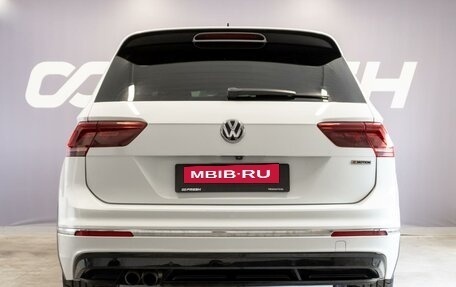 Volkswagen Tiguan II, 2018 год, 2 495 000 рублей, 4 фотография