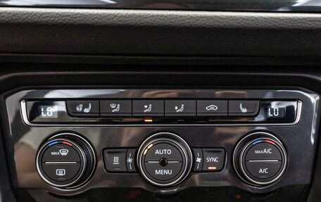 Volkswagen Tiguan II, 2018 год, 2 495 000 рублей, 20 фотография