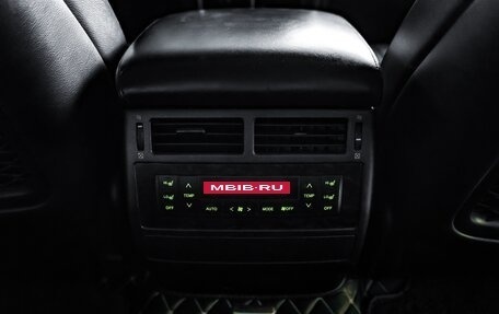 Toyota Land Cruiser 200, 2011 год, 8 250 000 рублей, 33 фотография
