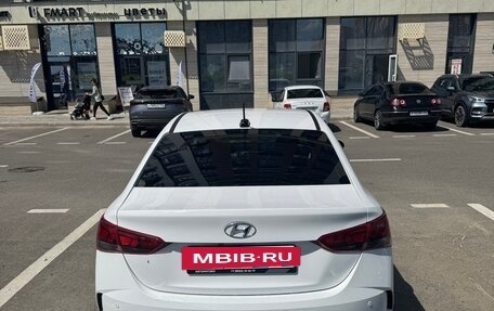 Hyundai Solaris II рестайлинг, 2022 год, 2 430 000 рублей, 5 фотография
