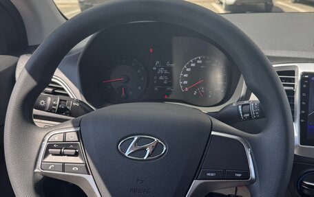 Hyundai Solaris II рестайлинг, 2022 год, 2 430 000 рублей, 15 фотография